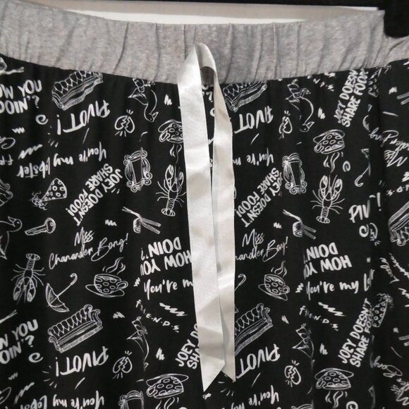 FRIENDS The Television Series | XL - extra large | Patterned Pajama Pants - Picture 4 of 16
